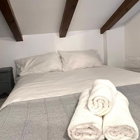 Old Town Loft - Cathedral Views. Apartment Logrono Bagian luar foto