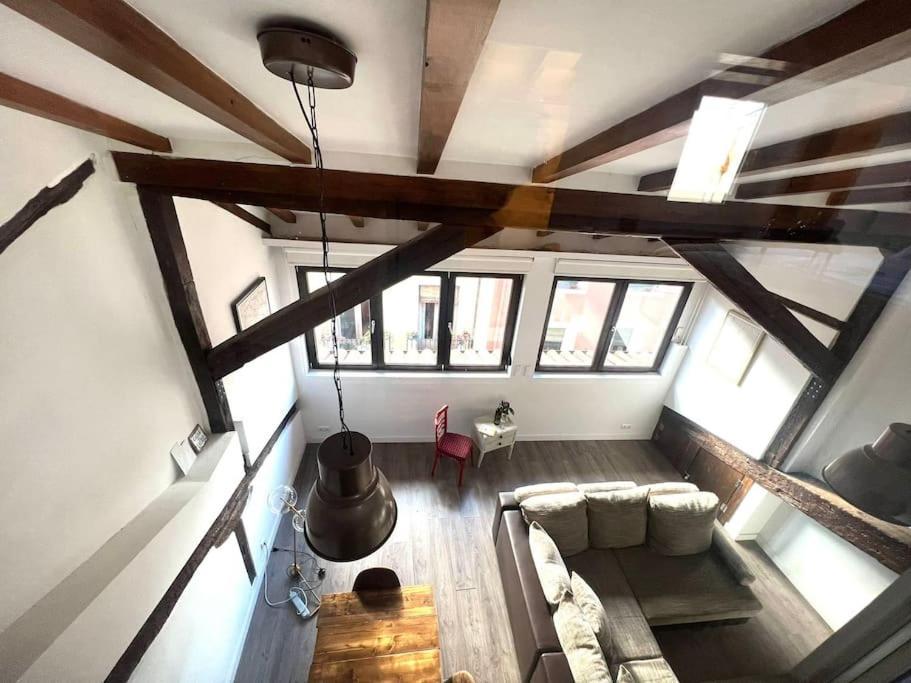 Old Town Loft - Cathedral Views. Apartment Logrono Bagian luar foto