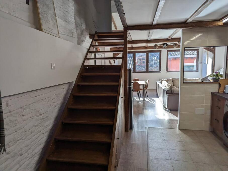 Old Town Loft - Cathedral Views. Apartment Logrono Bagian luar foto
