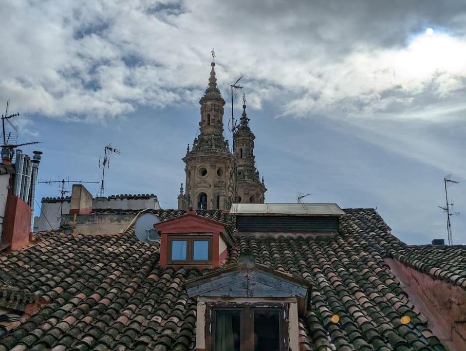 Old Town Loft - Cathedral Views. Apartment Logrono Bagian luar foto