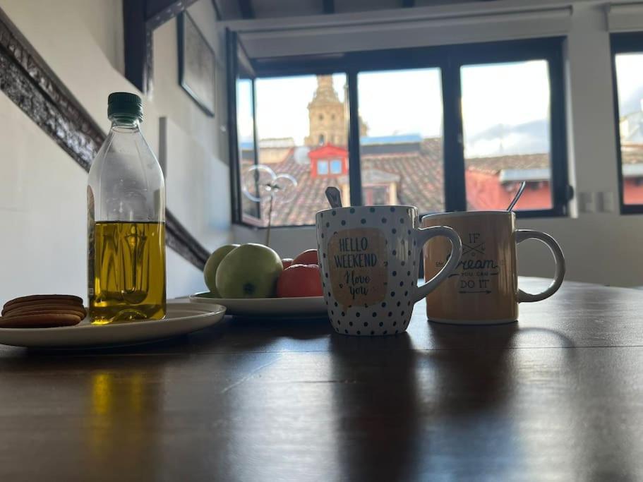Old Town Loft - Cathedral Views. Apartment Logrono Bagian luar foto