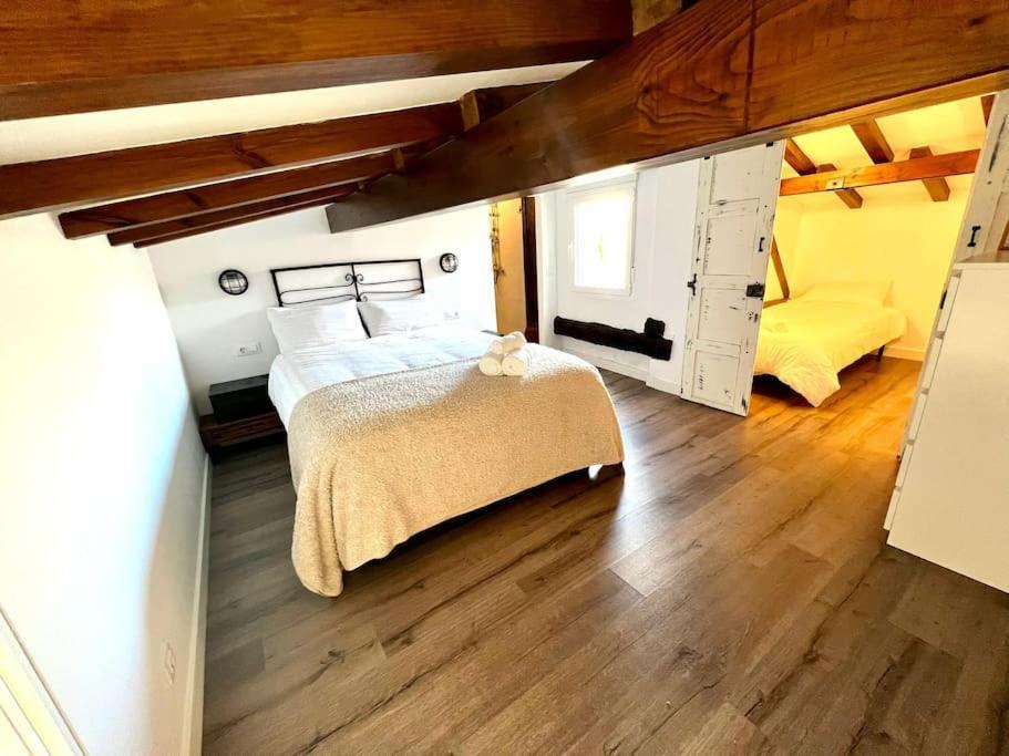 Old Town Loft - Cathedral Views. Apartment Logrono Bagian luar foto