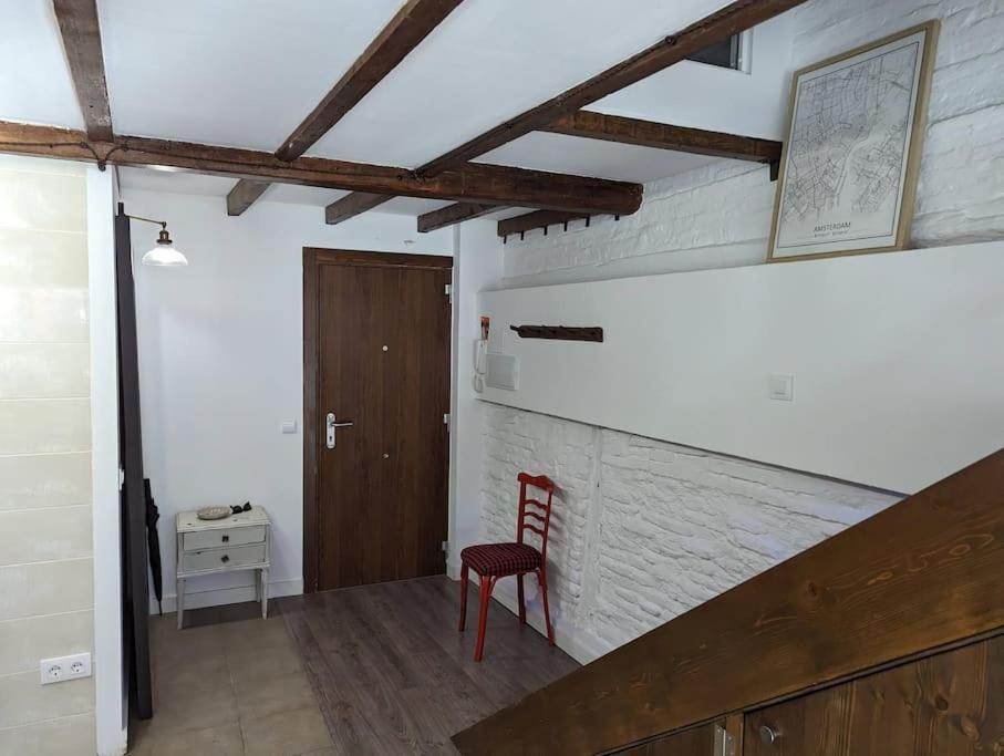 Old Town Loft - Cathedral Views. Apartment Logrono Bagian luar foto
